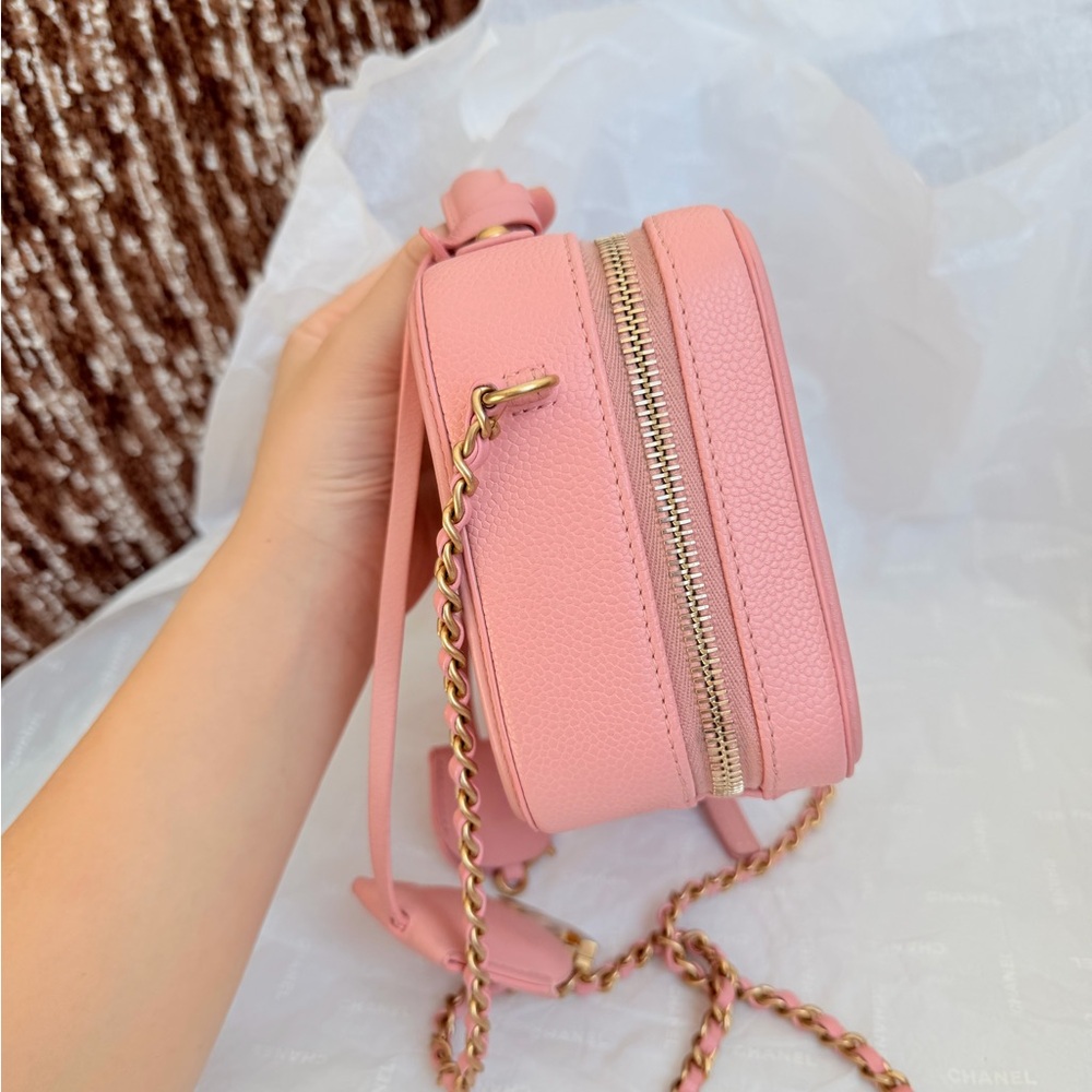 Chanel Pink vanity case bag with handle Handbag - Picture 6 of 11
